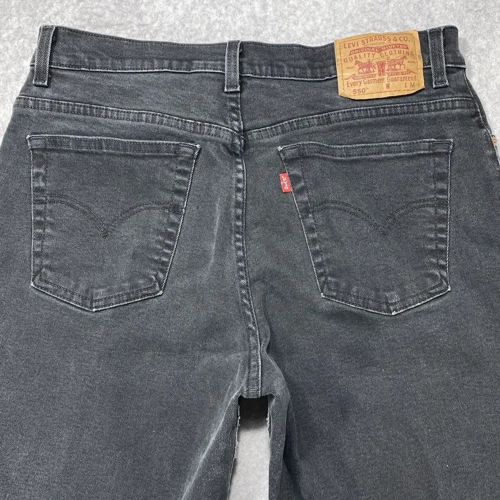 Levi’s 550 Jeans Womens 32x29 Black Relaxed Fit Tapered Denim Faded Distressed‎